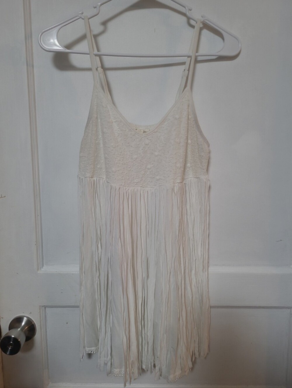 POL Off White Lace Fringe Camisole Tank Medium